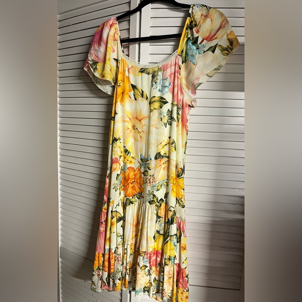 FARM Rio Cream Floral Mini Dress with Pink and Yellow Blooms - Picture 3 of 10